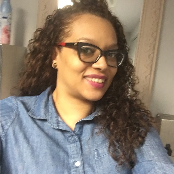 Meet your Posher, Joanne - Picture 2 of 8